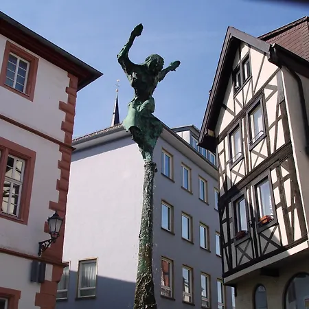 2 Zimmer Wohnung, Kueche, Bad, Balkon, Netflix Alzey Exterior foto