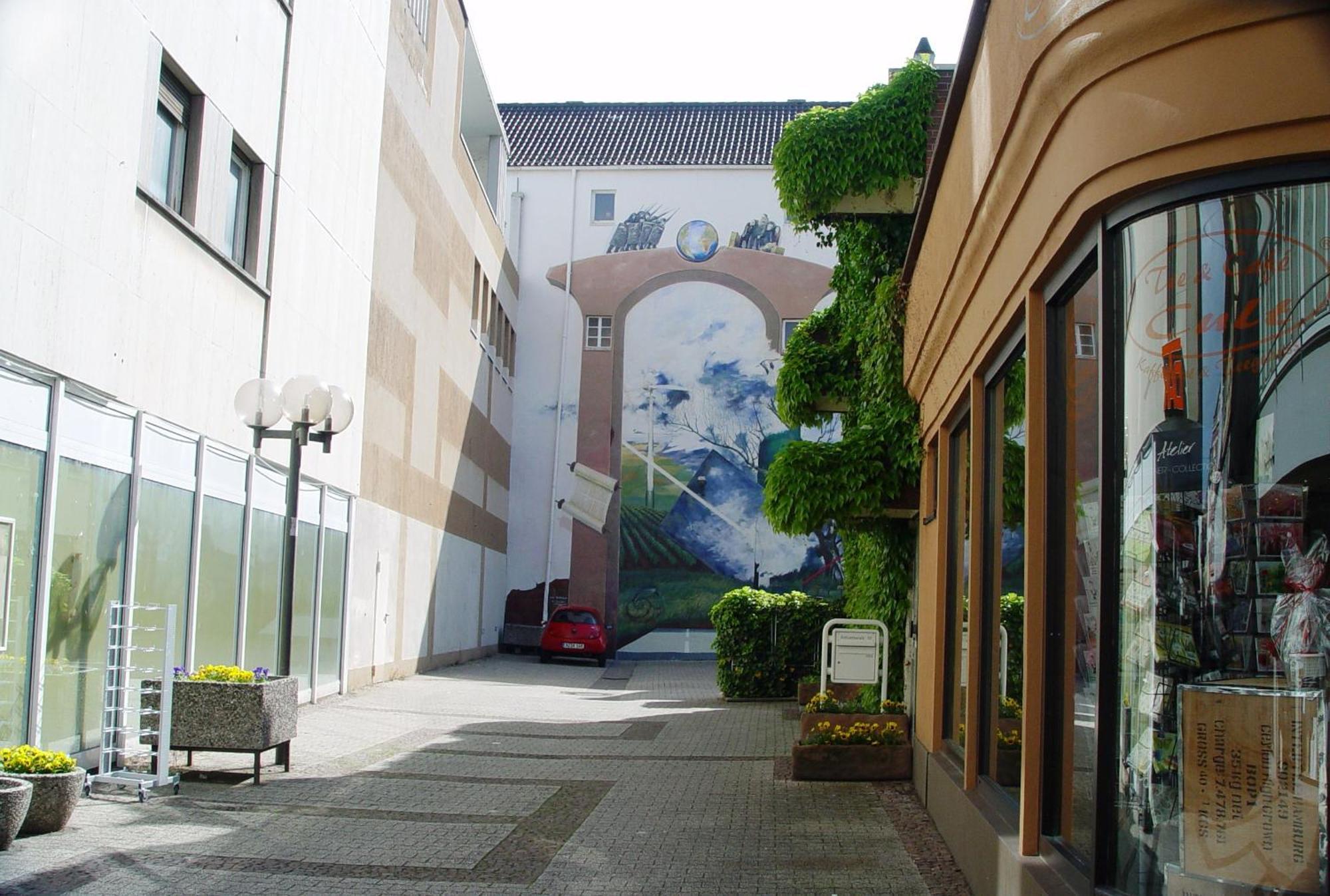 2 Wohnung, Kueche, Bad, Balkon, Netflix *
